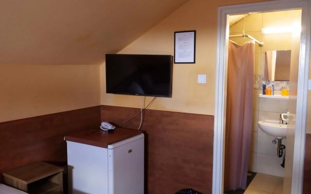 Attila Hotel Budapest