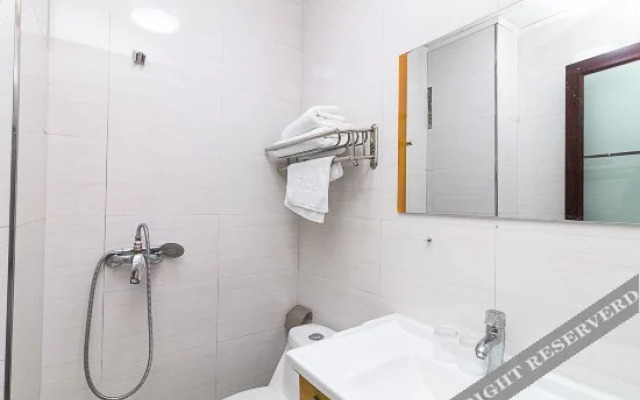 Jiushi Business Hotel