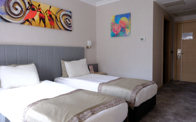 Midas Hotel