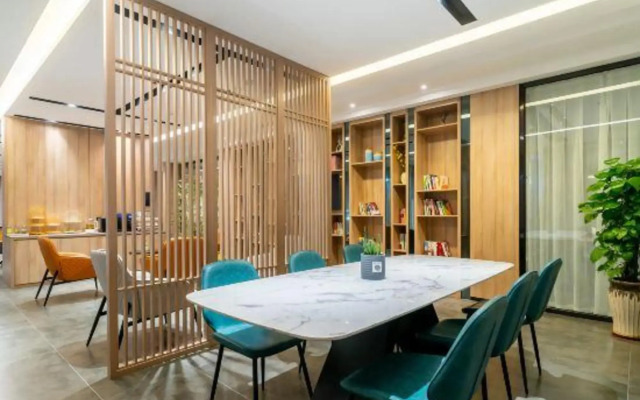Youth Sunshine S Hotel (Xiamen SM Plaza Songbai Rainbow)