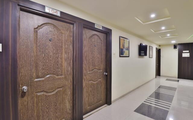 OYO 24996 Hotel Jamnagar Residency