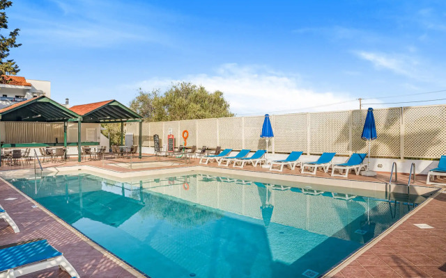 Paradise Hotel Apartments