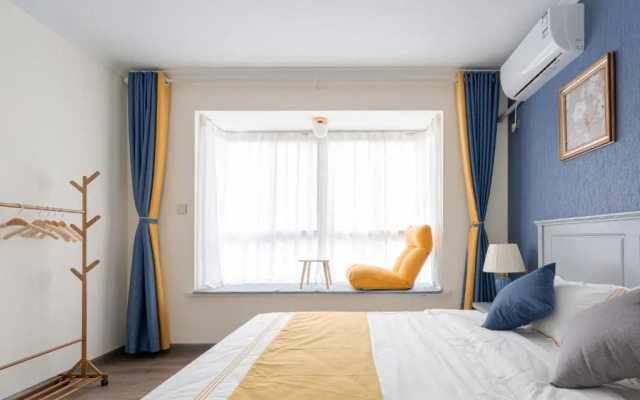 Locals Apartment Inn 01