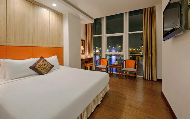 Sun River Hotel