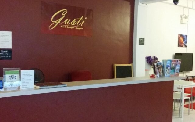 Gusti Bed & Breakfast Singapore