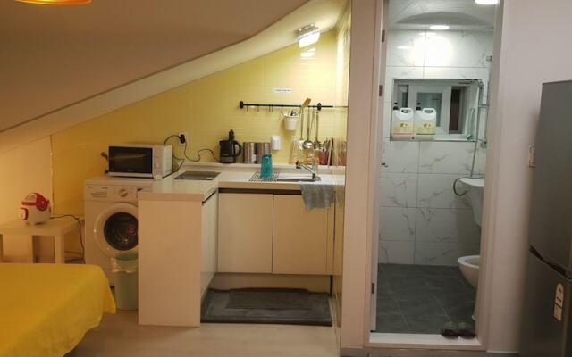 Incheon airport W Premium guesthouse