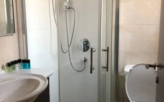 Unique TLV Bauhaus