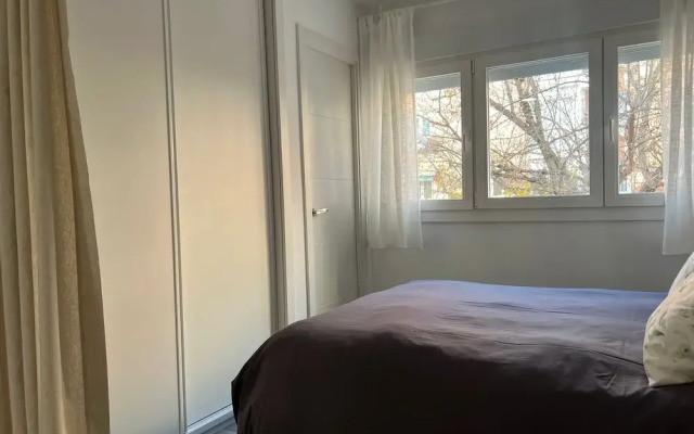 Charming Apartment up to 4 Persons 3 min to Metro