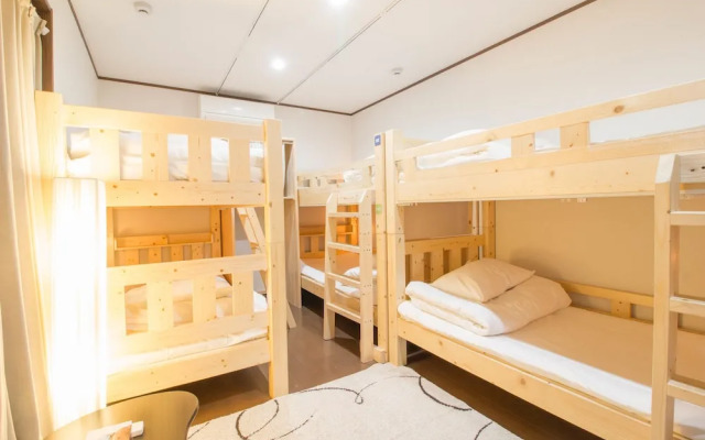 Sakura Japanese House - Hostel