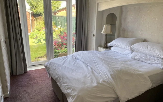 The Corner Bungalow
