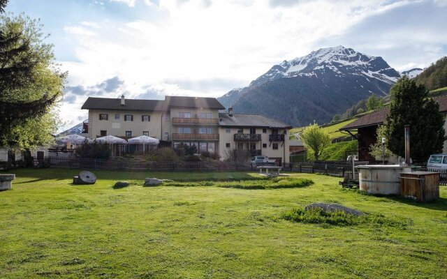 Hotel Piz Buin Guarda