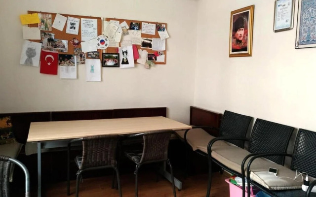 Kevin's Hostel Yeldeğirmeni