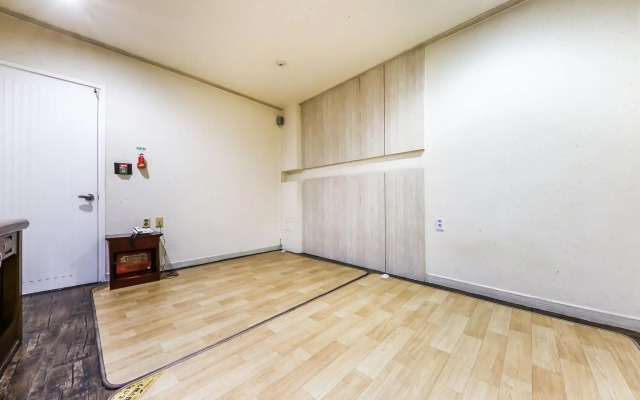 Daejeon Dunsan Gallery