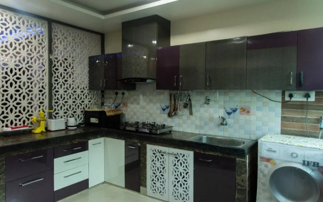OYO 28846 Sakuntala Guest House
