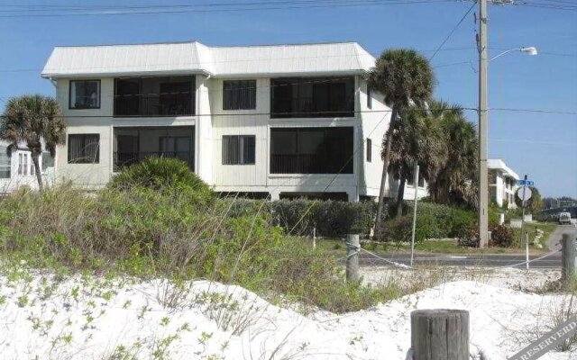 Anna Marie Island Apartments