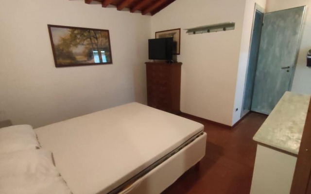 Hamlet in the Countryside