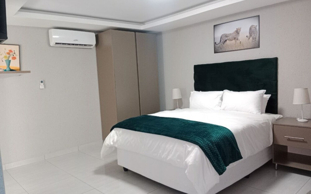 CyC Guest Lodge