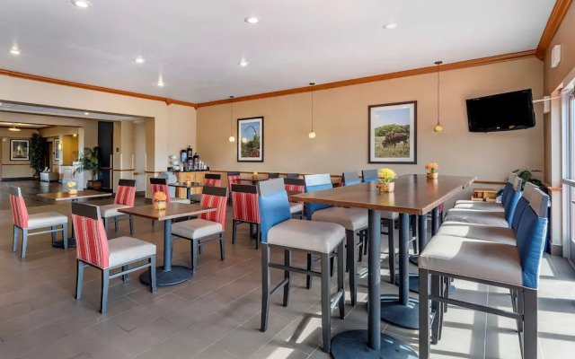 Comfort Inn & Suites Greenville Il