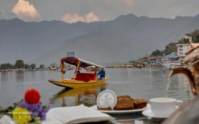 Prince of Kashmir Luxury Houseboat