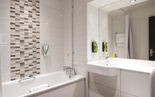 Premier Inn Slough Central South