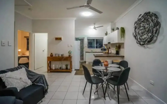 ZEN HIDEAWAY - Cozy 2BR Modern Unit