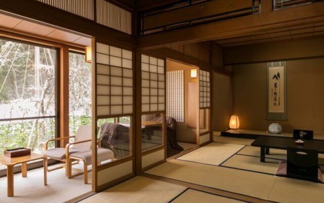 kanazawa yuwakuonsen yunode