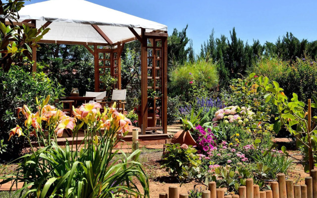 Stamatakis Boutique Studios