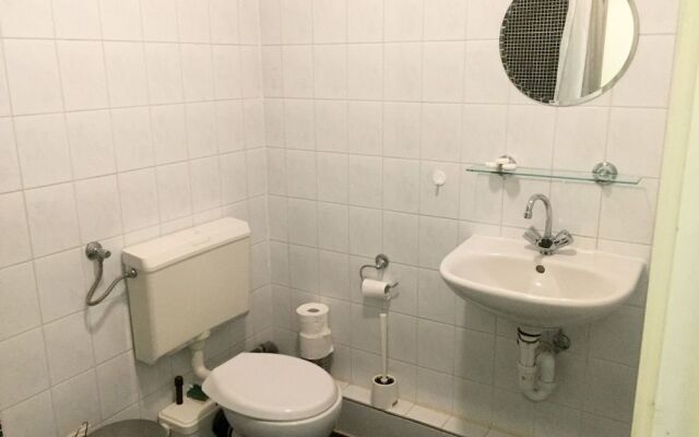 The Hague Short-Stay