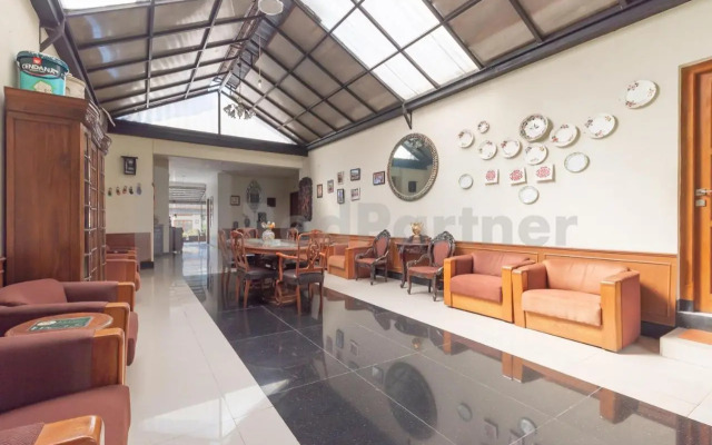 OYO 211 Seruni Residence