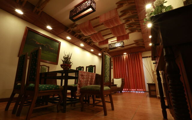 Java Hotel