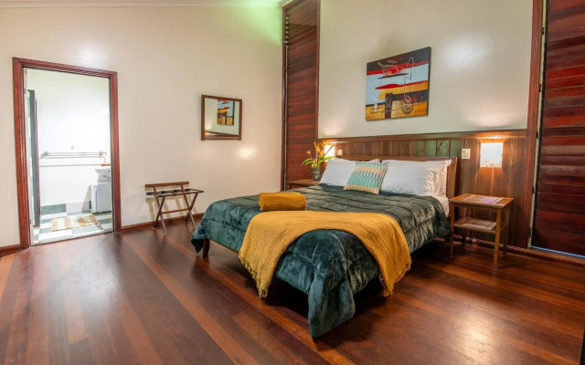 Heritage Lodge