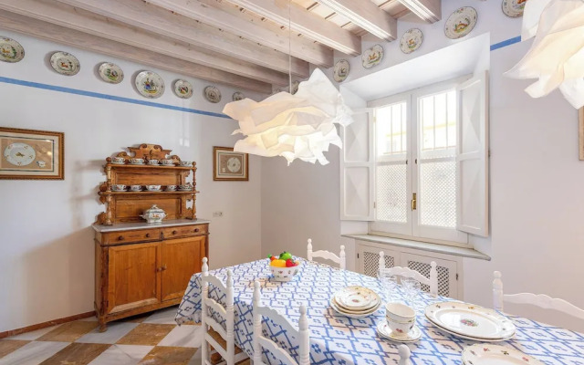 Traditional House With Private Terrace. Campamento