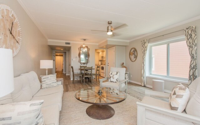 Island 145 1 Bedroom Condo