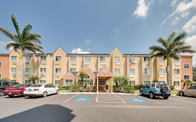 Motel 6 McAllen, TX - East