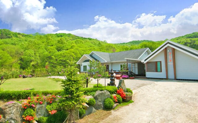 Yangpyeong Scenery Valley Pension