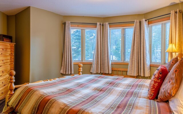 Snow Creek Village #48 By Bear Country