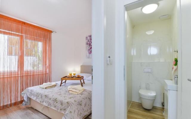 Cascade villas with private garden and jacuzzi