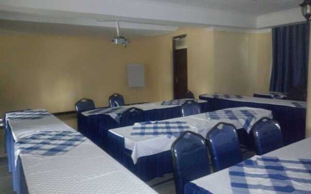 Le Grand Hotel Oyugis