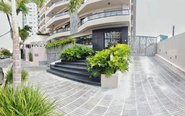 Regatta Living Hotel By Mint