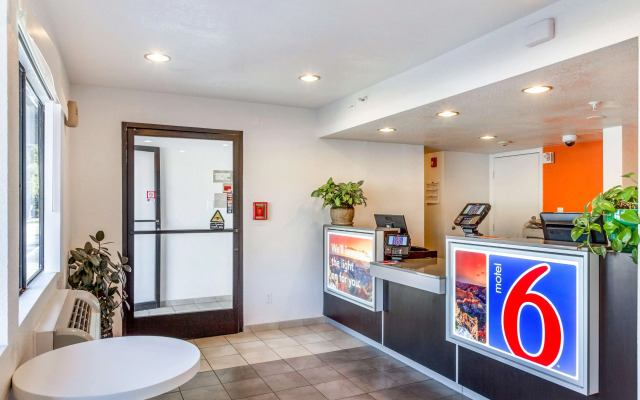 Motel 6 Phoenix, AZ - West