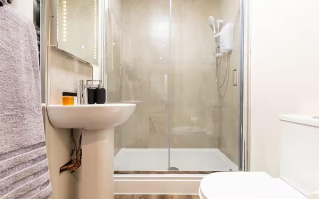 Den 5 - Modern Studio Close to Lcfc Stadium