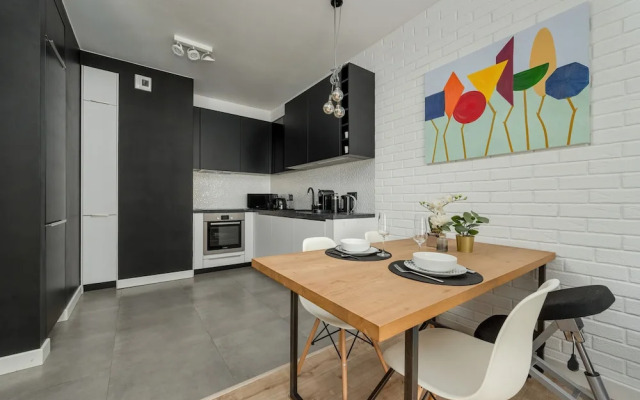 Centrum Parking by Renters Prestige