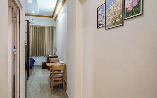 Hearth and Home De Tham