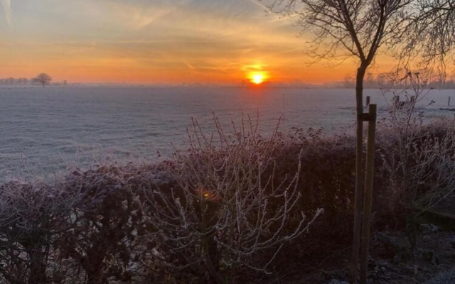 Tranquil Group Retreat in Nature