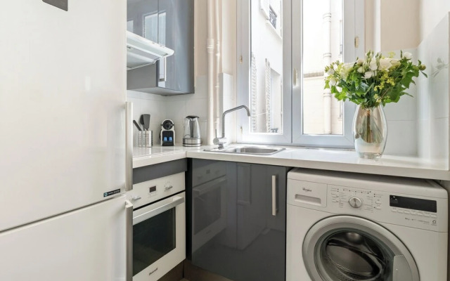 1539 Belles Feuilles