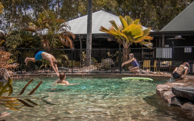 Coral Beach Lodge