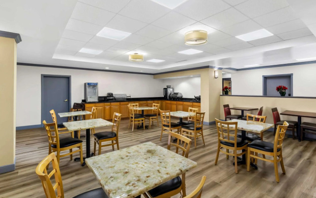 Sonesta Essential NW Houston