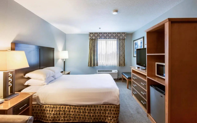 Red Lion Inn and Suites Seaside