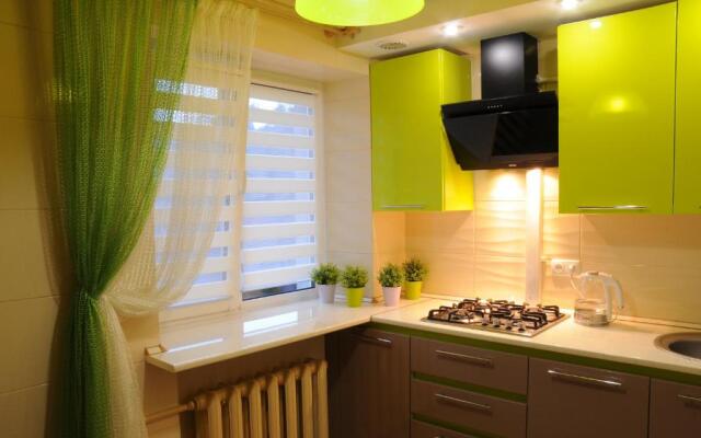 Luxury 2 Rooms Apartments in Center by Green House