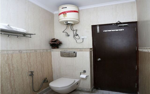 OYO 306 Hotel Staayy Inn